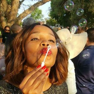 Meet your Posher, Zelphinia